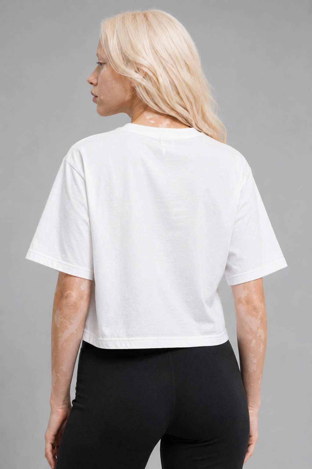 CAMISETA CROPPED ESS NO. 1 LOGO RELAXED FEMININA BRANCO - PUMA