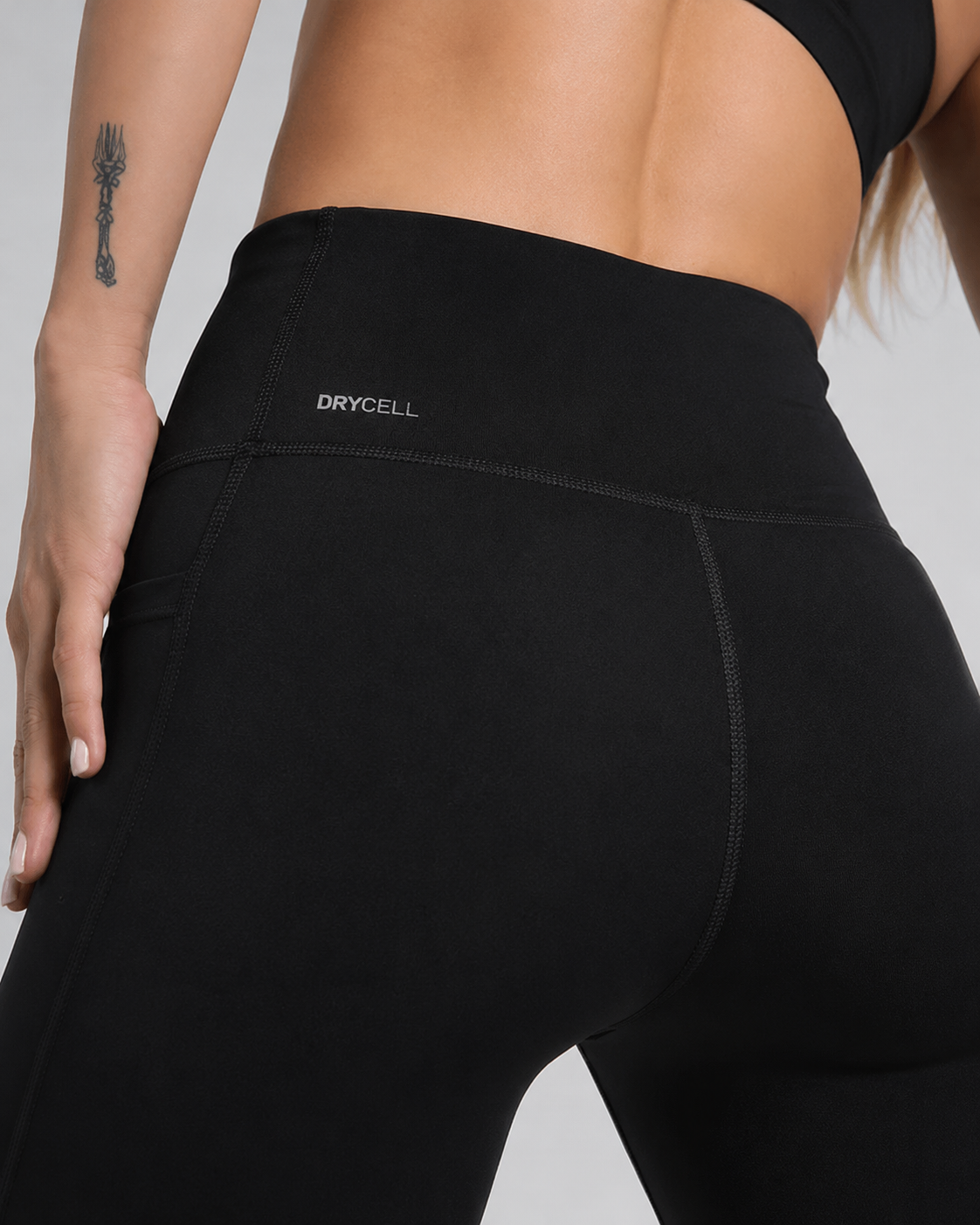 CALÇA LEGGING  ESSENTIAL  PRETO - PUMA