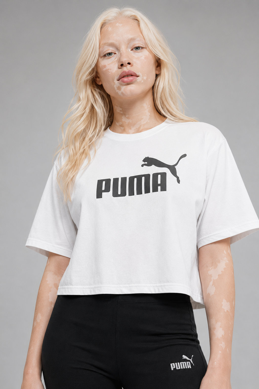 CAMISETA CROPPED ESS NO. 1 LOGO RELAXED FEMININA BRANCO - PUMA
